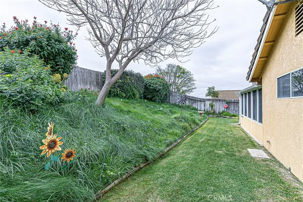 $735,000 | 864 Sunshine Court, Santa Maria, CA 93455