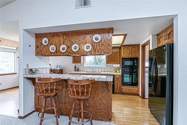 $735,000 | 864 Sunshine Court, Santa Maria, CA 93455