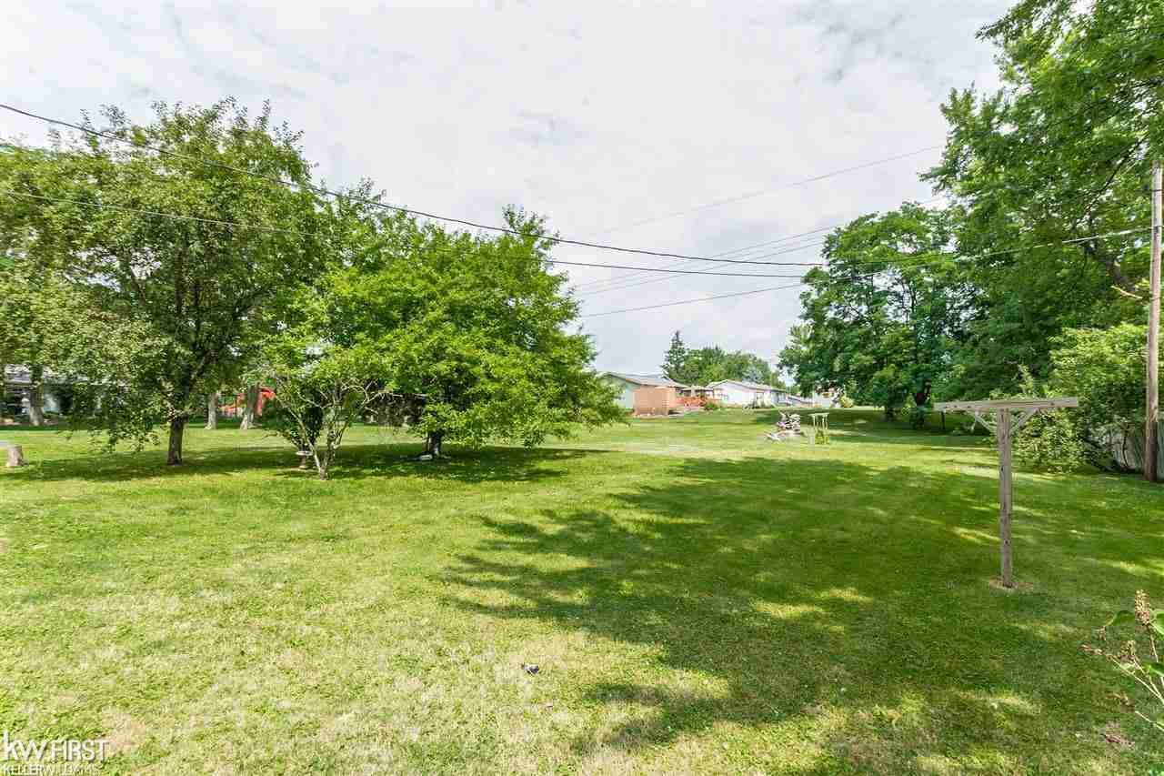 9451 Hogan Road Fenton, MI 48430 - Photo 22 of 23