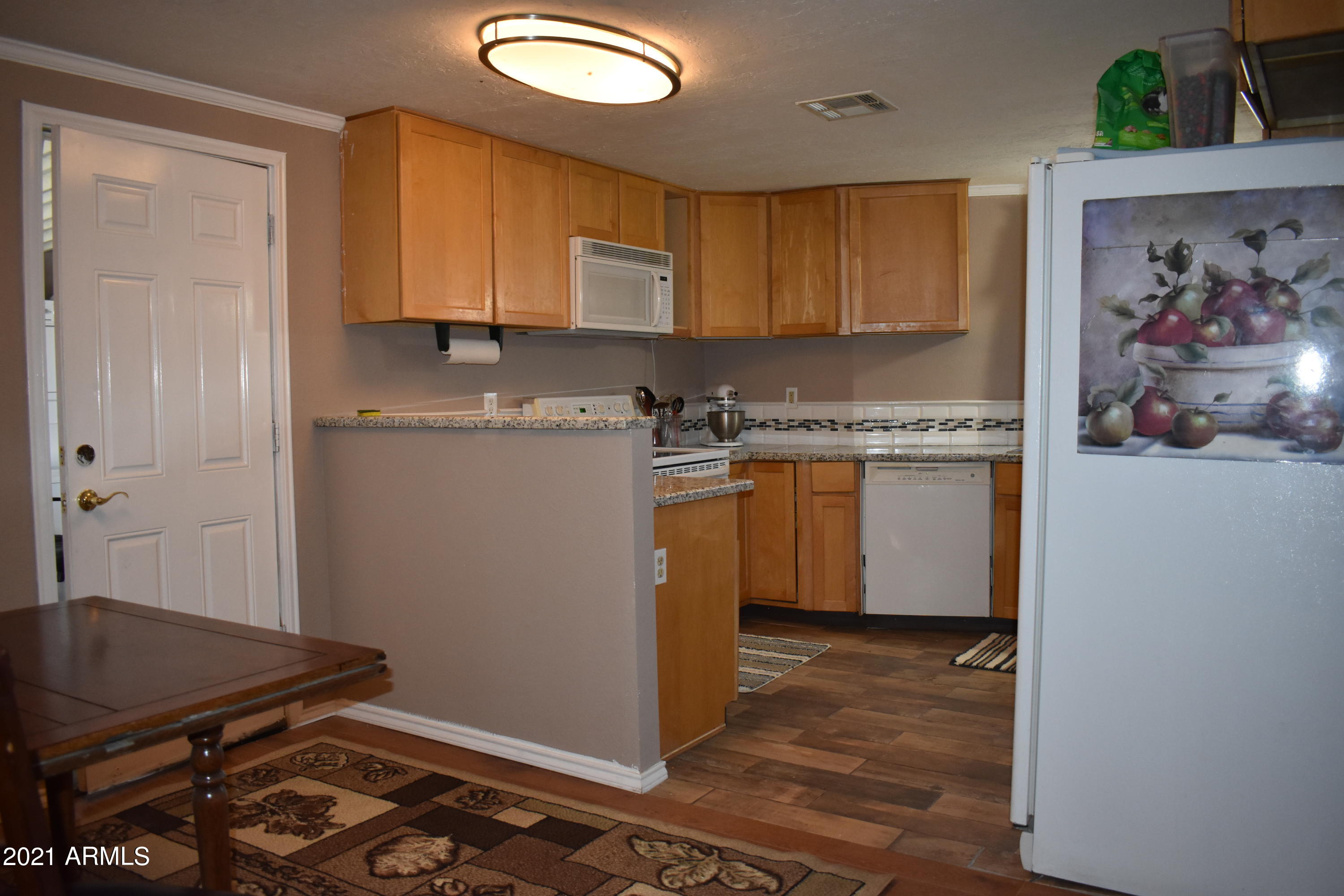 14259 Padres Road Arizona City, AZ 85123 - Photo 11 of 39 Kitchen