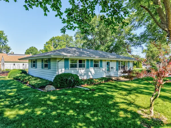$275,000 | 609 9th Avenue, Ottawa, IL 61350