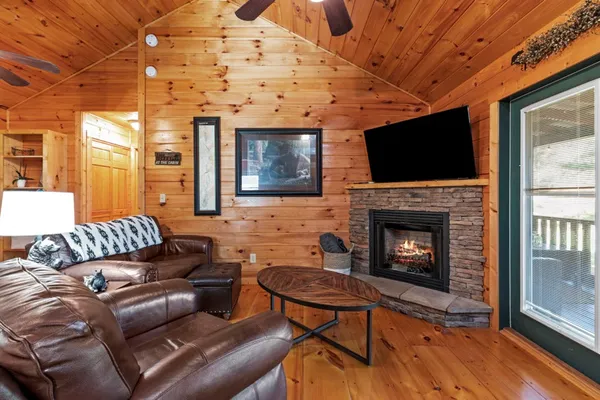 $269,000 | 280 Mdw Crk Lane, Murphy, NC 28906