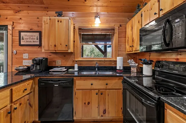a view of entryway with a wooden door
