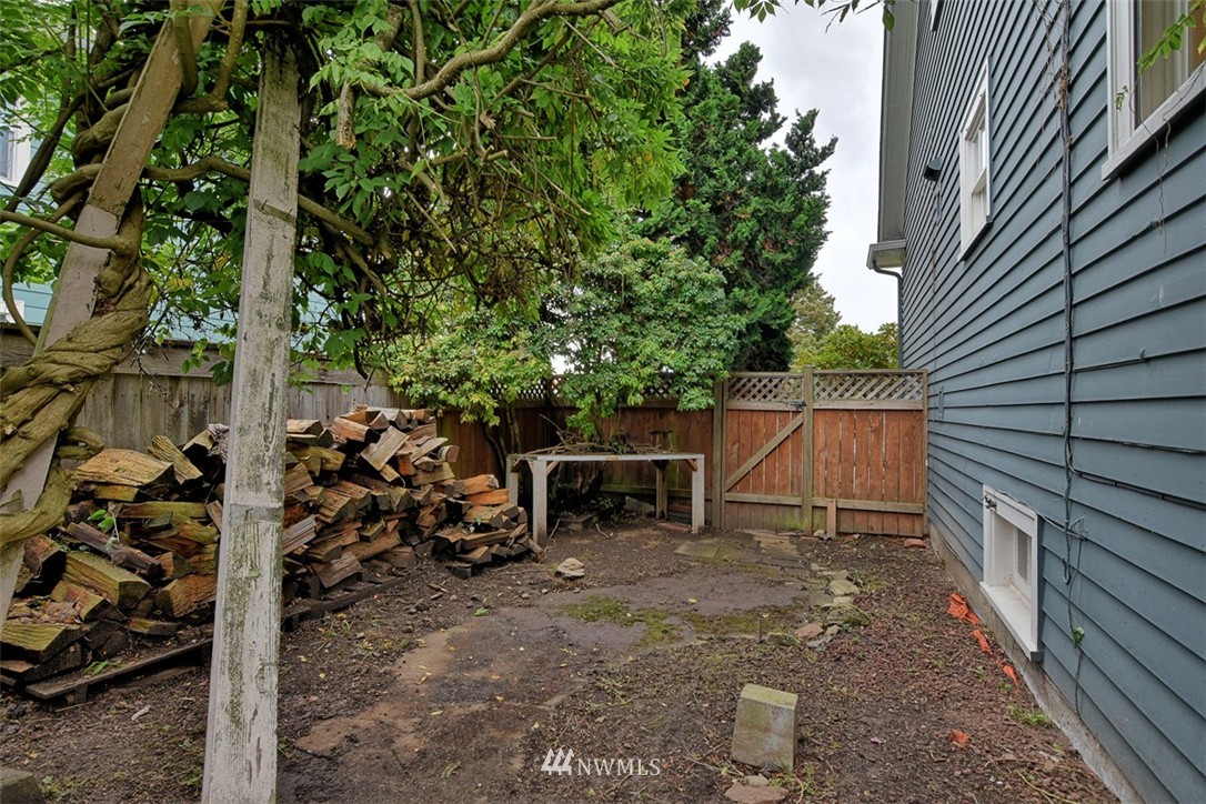 1932 Rockefeller Avenue Everett, WA 98201 - Photo 9 of 25