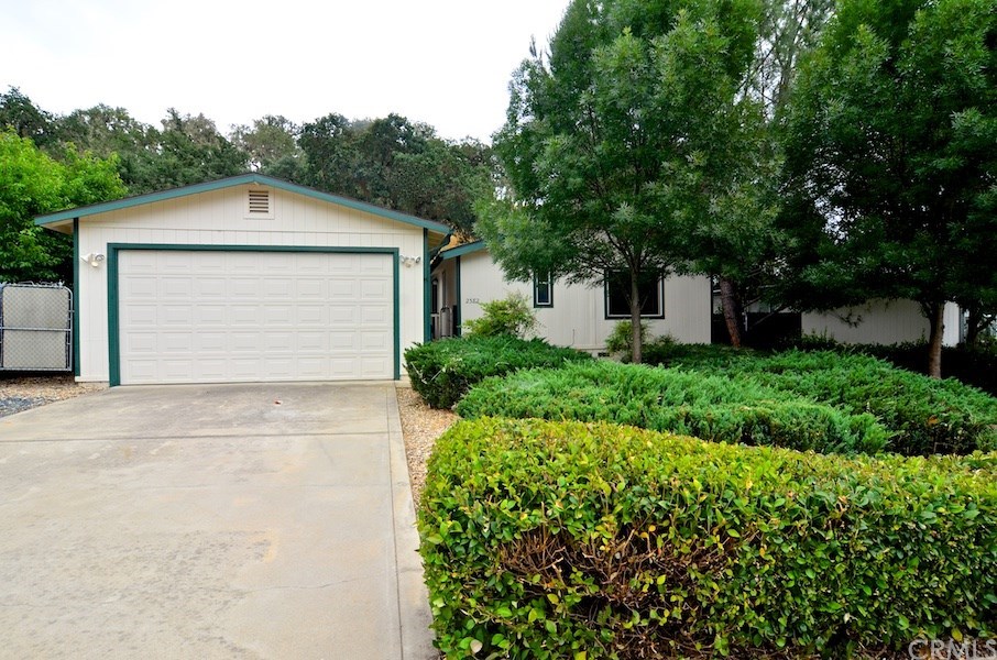 Front of home with easy-care landscaping!