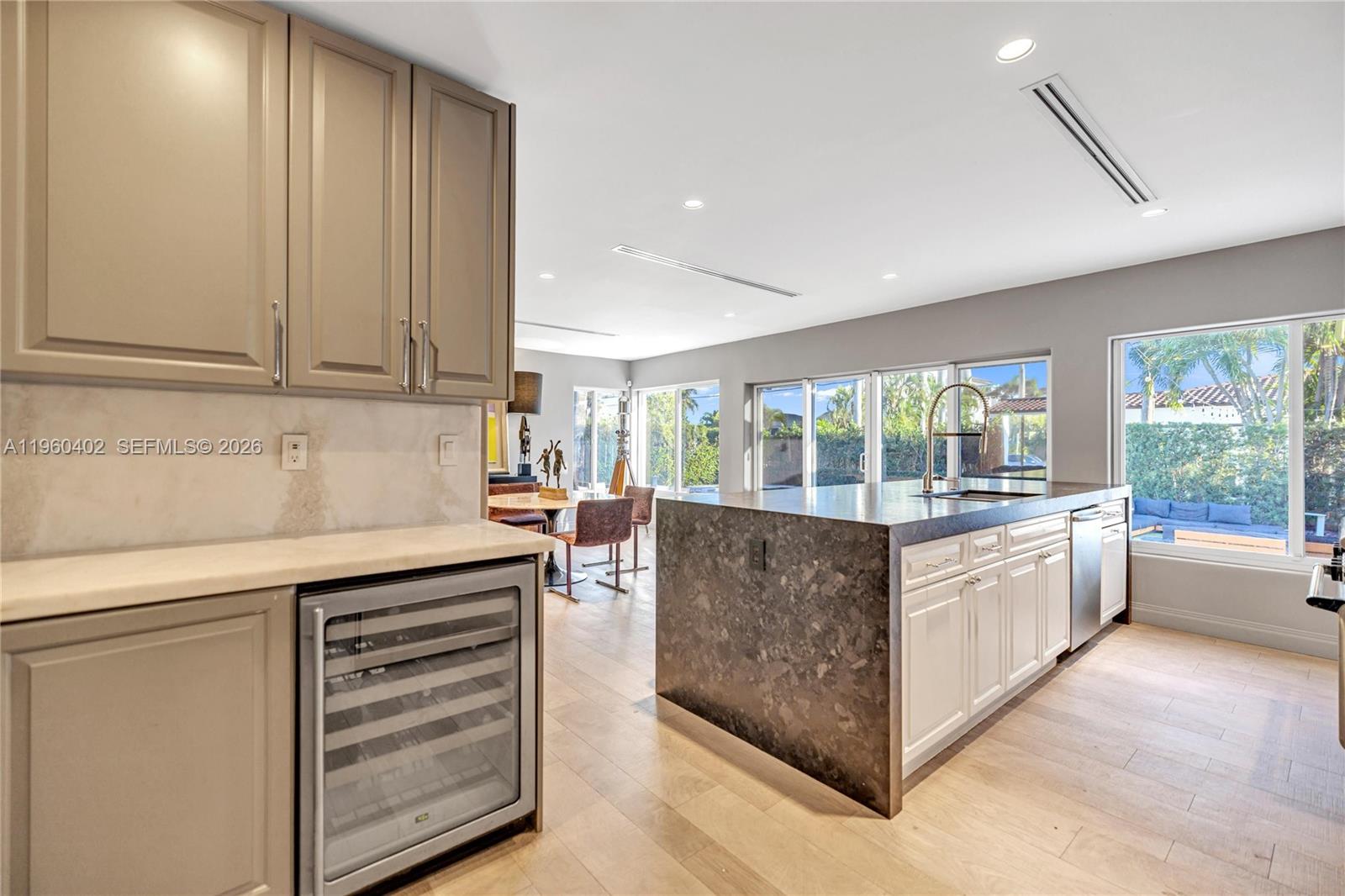 750 Harrison Street Hollywood, FL 33019 - Photo 16 of 36