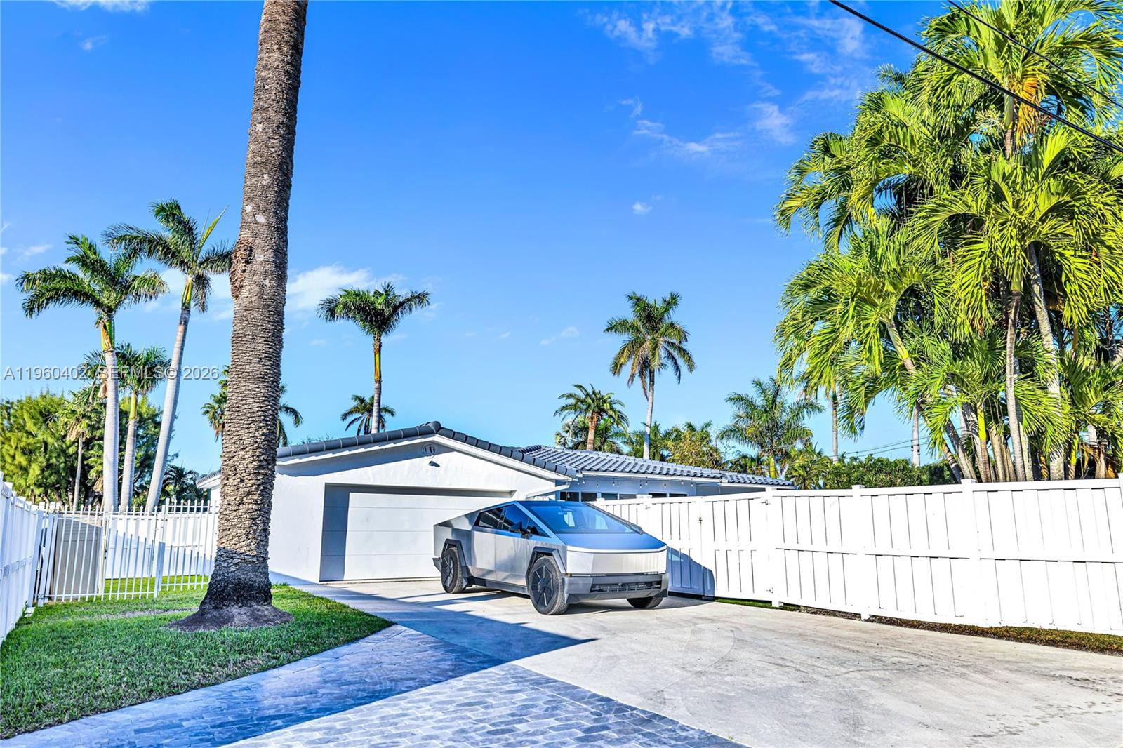 750 Harrison Street Hollywood, FL 33019 - Photo 4 of 36