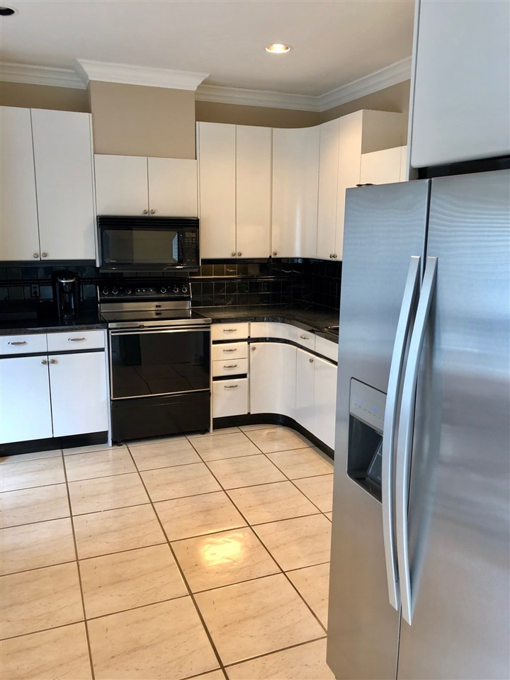 615 Weathergreen Drive Raleigh, NC 27615 - Photo 6 of 19 Kitchen