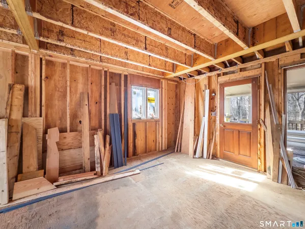 $399,999 | 58 Grieb Road, Wallingford, CT 06492