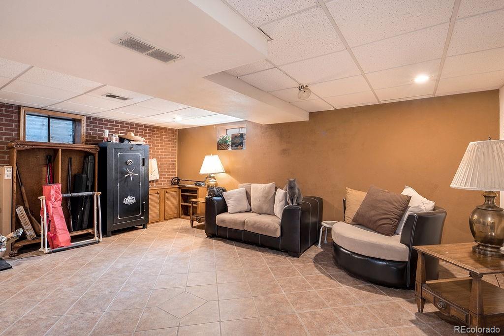 1102 Country Club Road Fort Collins, CO 80524 - Photo 19 of 30 Gallery Image 19