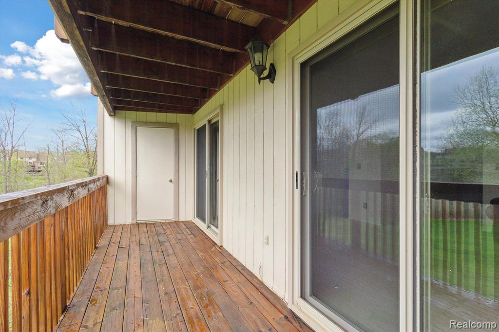 1677 Riverside Drive, Unit 15 Rochester Hills, MI 48309 - Photo 28 of 34 Gallery Image 28