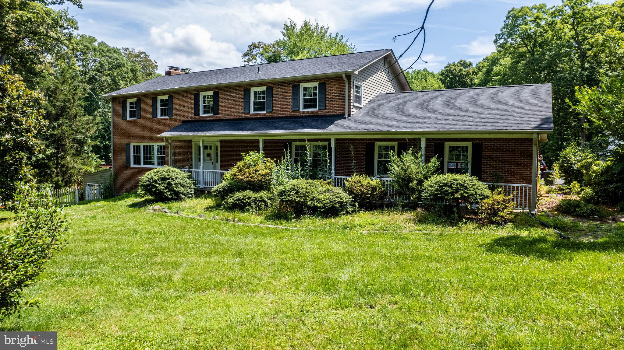 3727 Russell Road Woodbridge, VA 22192 - Photo 1 of 41 Gallery Image 1