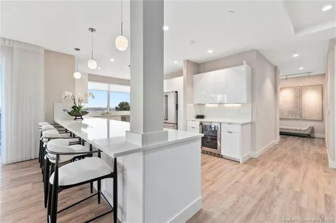 $2,490,000 | 41 Southwest Seminole Street, Unit 206, Stuart, FL 34994