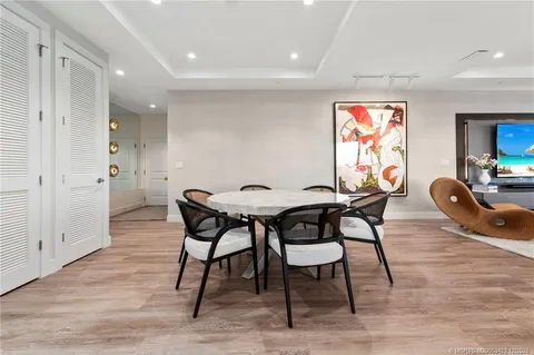 $2,490,000 | 41 Southwest Seminole Street, Unit 206, Stuart, FL 34994