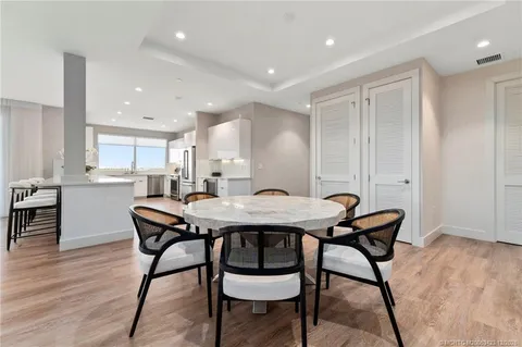 $2,490,000 | 41 Southwest Seminole Street, Unit 206, Stuart, FL 34994