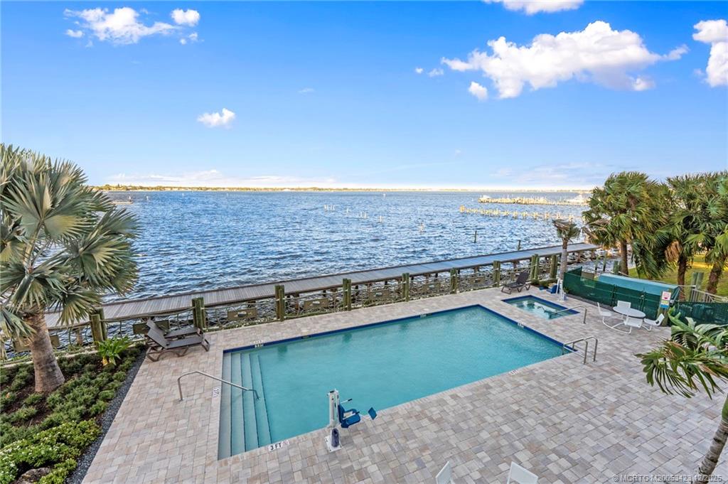 41 Southwest Seminole Street, Unit 206 Stuart, FL 34994 - Photo 29 of 70