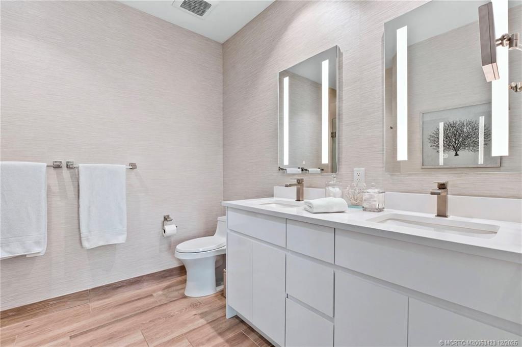 41 Southwest Seminole Street, Unit 206 Stuart, FL 34994 - Photo 40 of 70