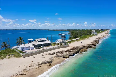 $2,490,000 | 41 Southwest Seminole Street, Unit 206, Stuart, FL 34994