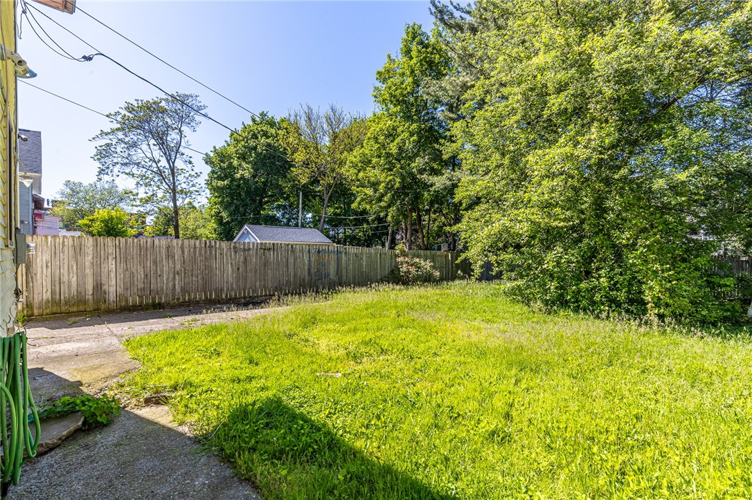256 Ave D Rochester, NY 14621 - Photo 40 of 43