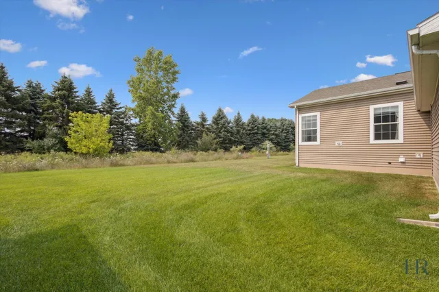 $270,000 | 5906 Trillium Hills Drive Northeast, Rockford, MI 49341