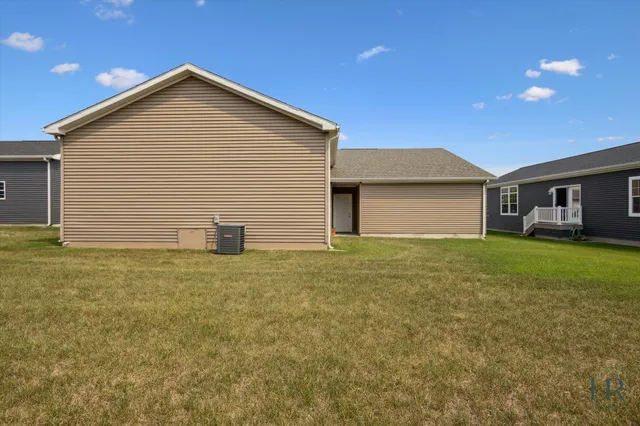 $270,000 | 5906 Trillium Hills Drive Northeast, Rockford, MI 49341