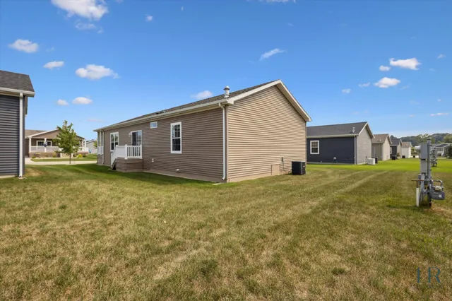 $270,000 | 5906 Trillium Hills Drive Northeast, Rockford, MI 49341