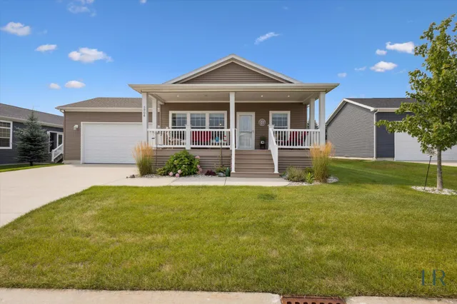 $270,000 | 5906 Trillium Hills Drive Northeast, Rockford, MI 49341