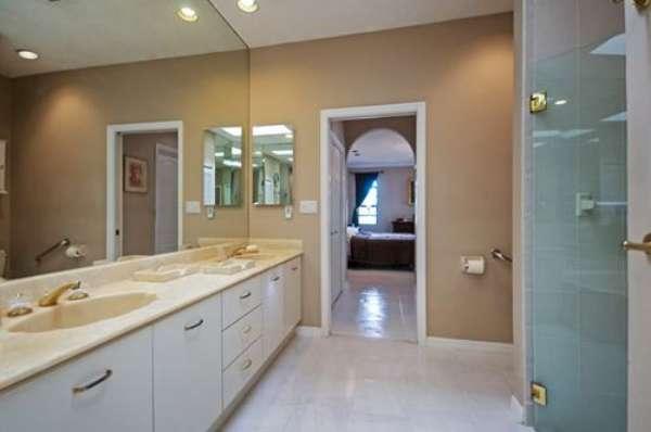 8724 Vía Reale Boca Raton, FL 33496 - Photo 20 of 25 8724 Via Reale (Mstr Bath2)-600