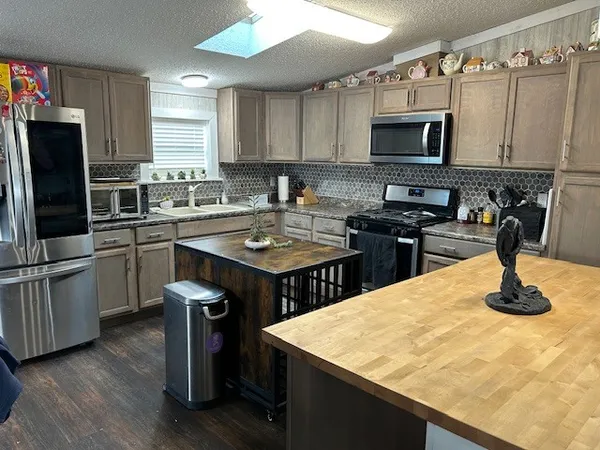 $215,000 | 18530 West 3000th Road North, Unit 47, Reddick, IL 60961