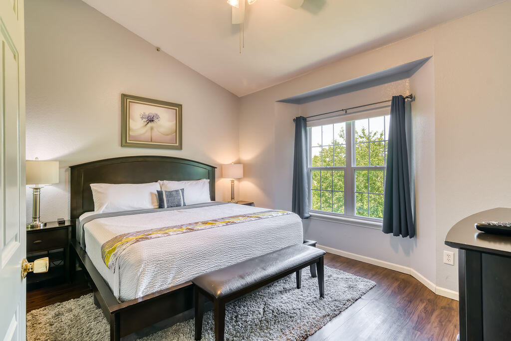 813 Holiday Ridge, Unit 10 AND 11 Branson, MO 65616 - Photo 21 of 68 Restful Primary Suite