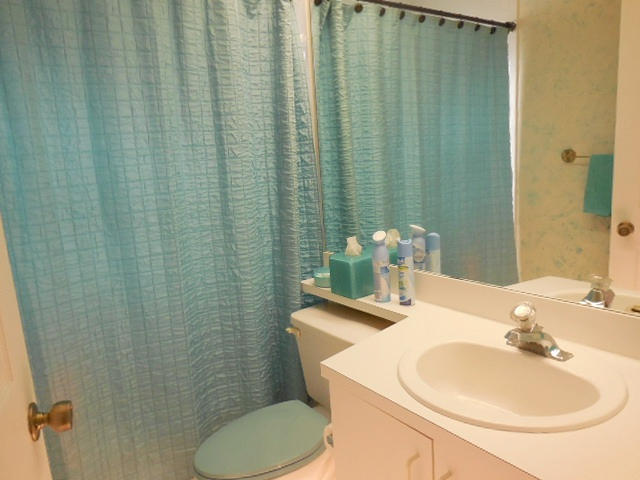 11286 Coral Key Drive Boca Raton, FL 33498 - Photo 29 of 43 2nd BATH