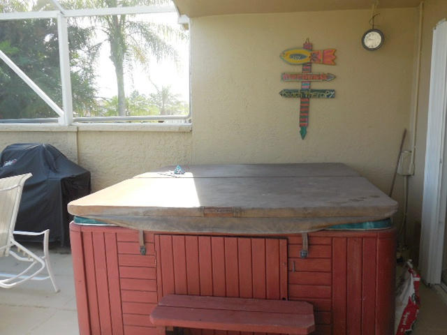 11286 Coral Key Drive Boca Raton, FL 33498 - Photo 9 of 43 HOT TUB