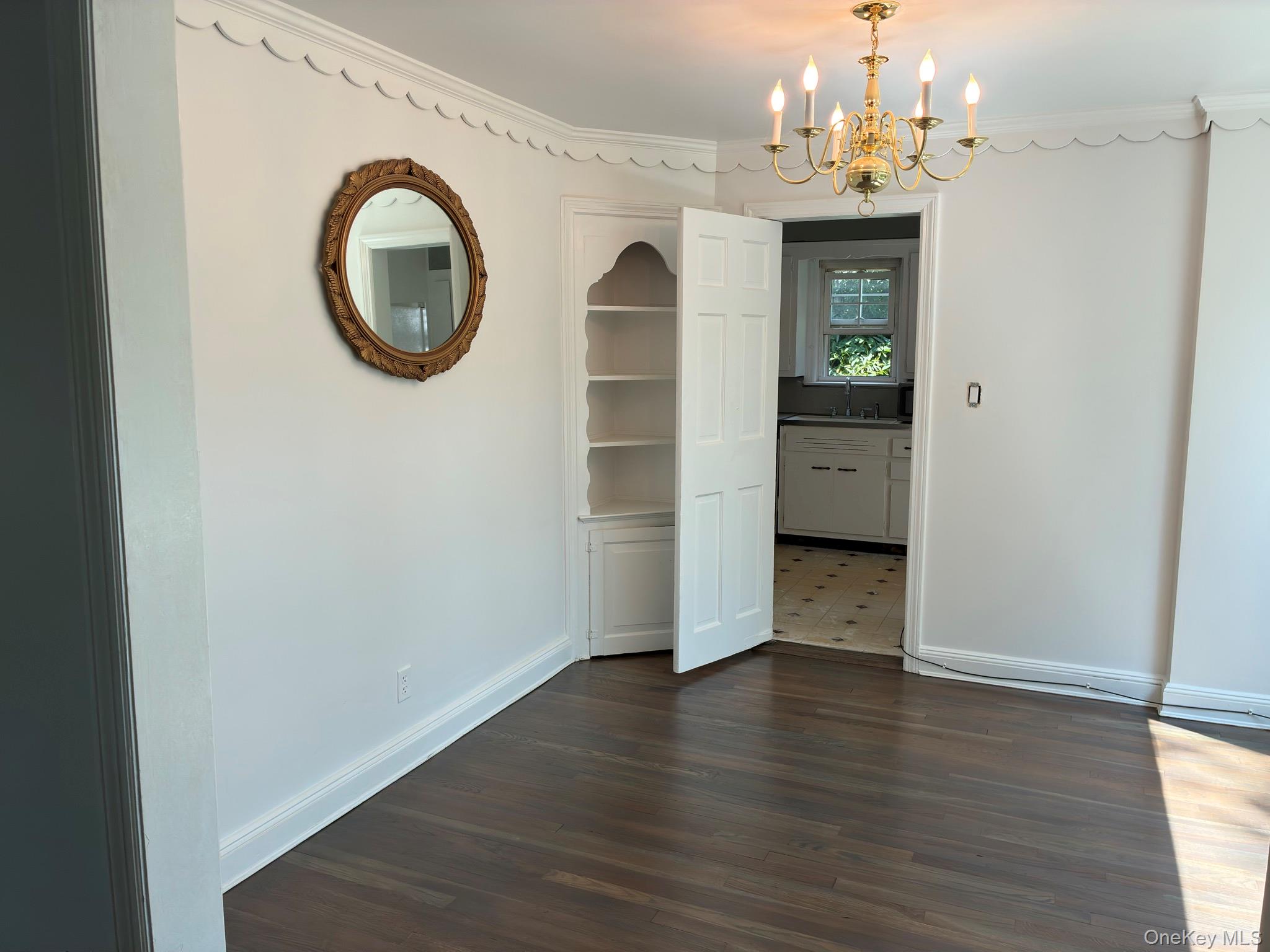 10 Ridge Road Williston Park, NY 11596 - Photo 6 of 26