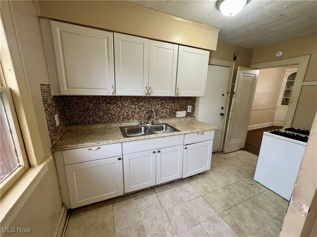 3560 Avalon Road Cleveland, OH 44120 - Photo 24 of 42
