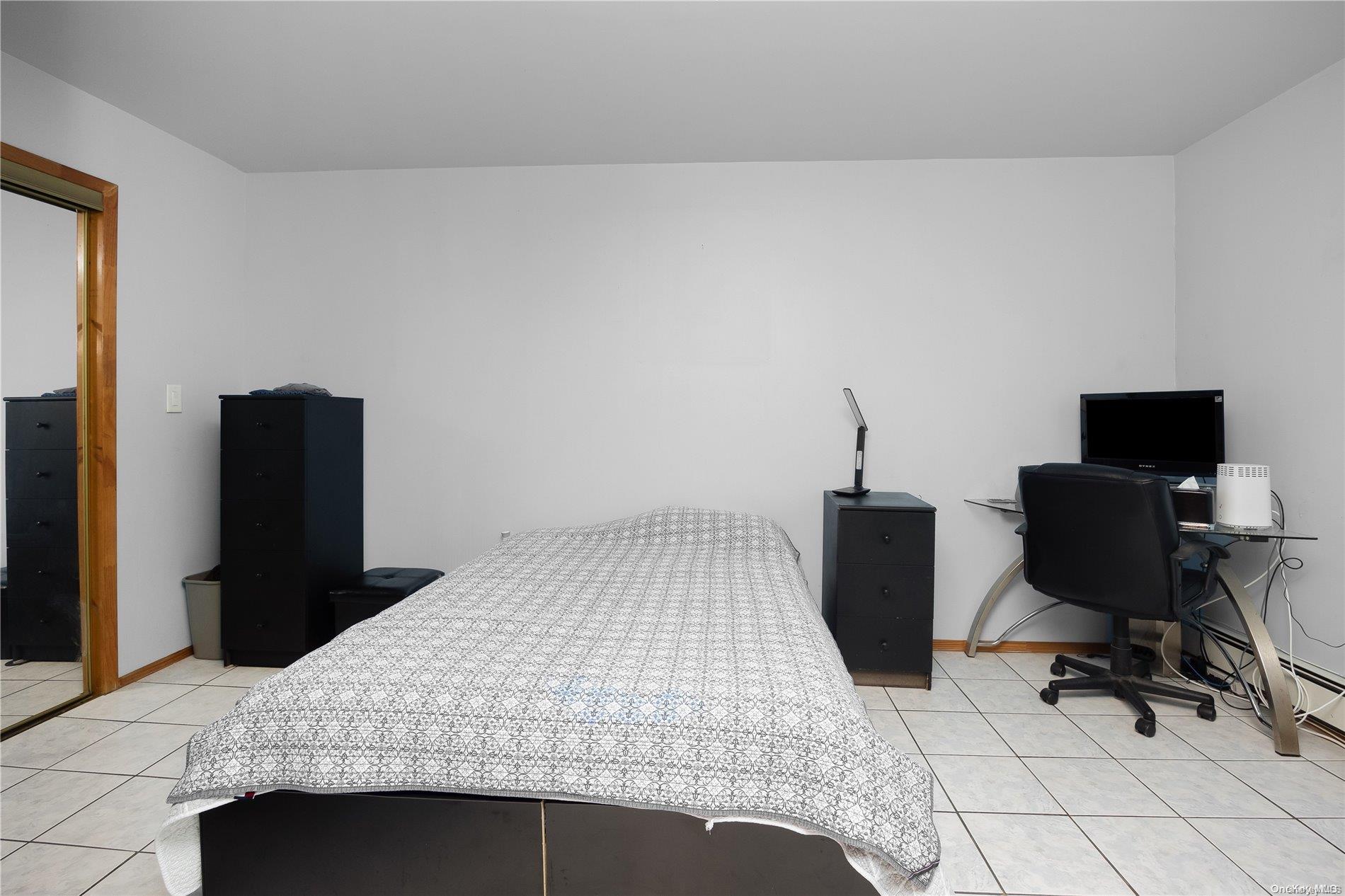 235-15 148th Road Queens, NY 11422 - Photo 12 of 32