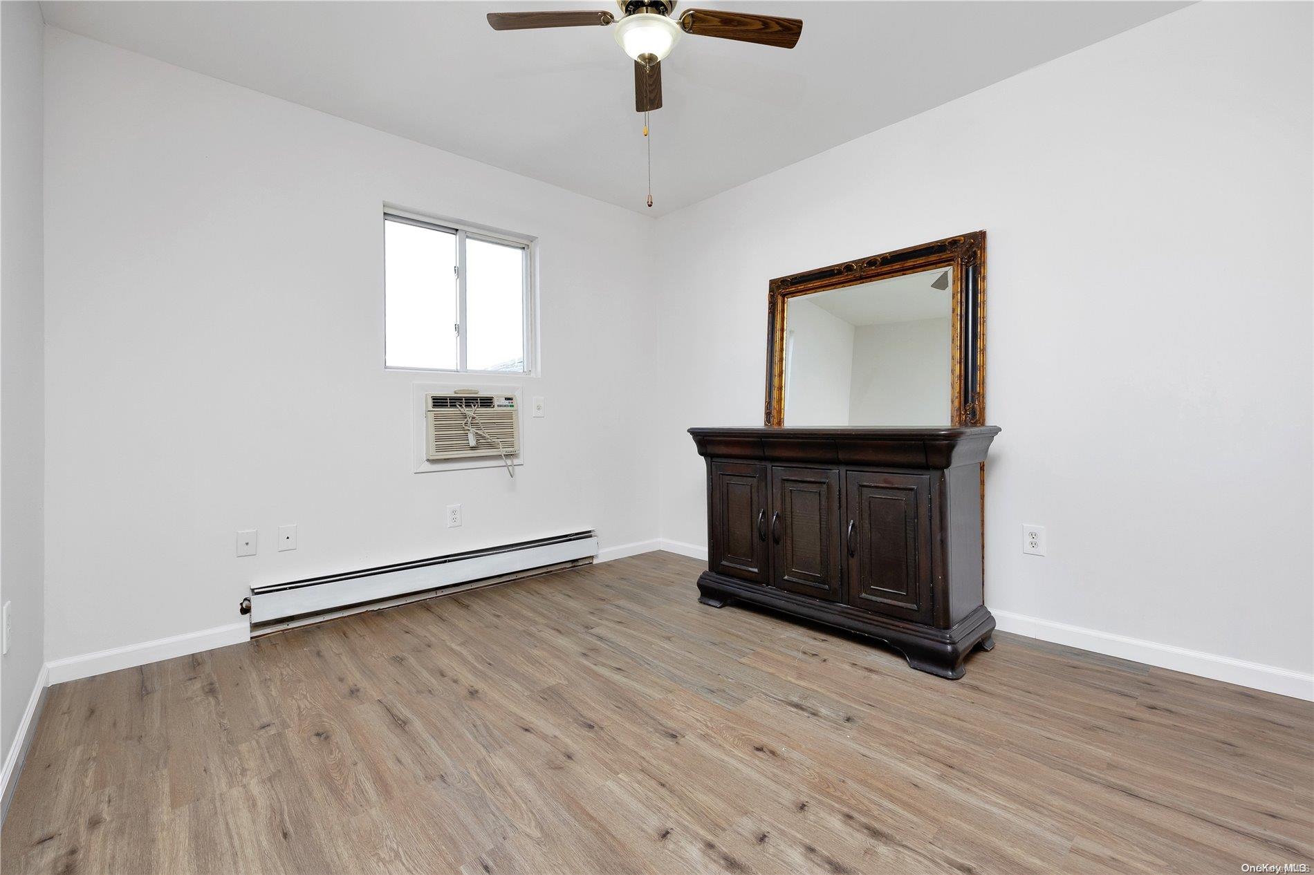 235-15 148th Road Queens, NY 11422 - Photo 10 of 32