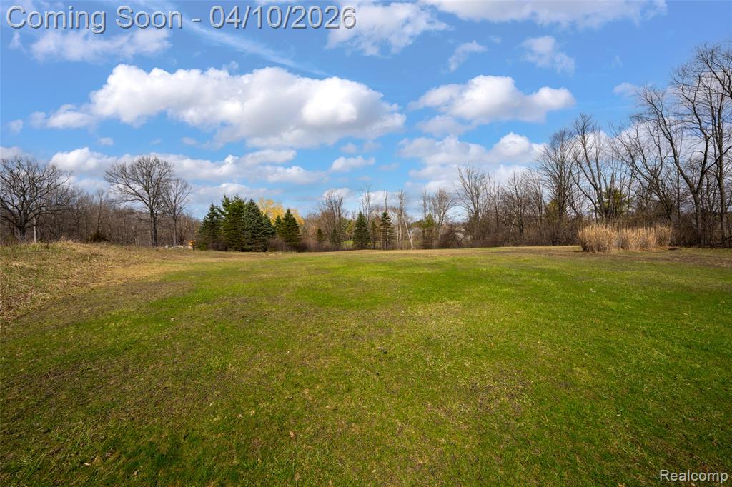 8794 Miller Road Clarkston, MI 48348 - Photo 44 of 48 Gallery Image 44