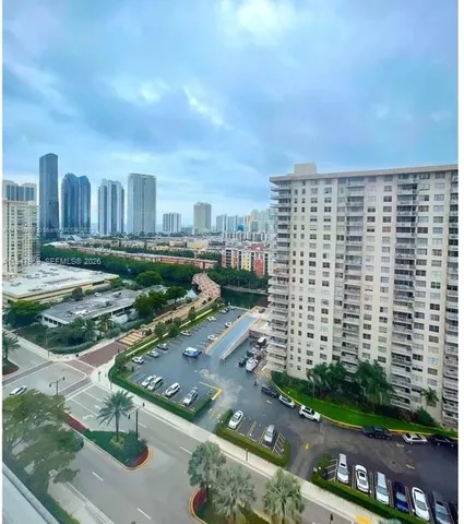 $1,900 | 251 174th Street, Unit 1810, Sunny Isles Beach, FL 33160