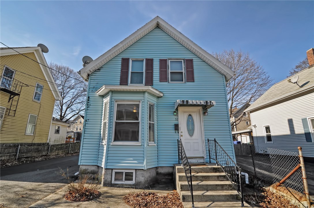 51 Clifford Street Pawtucket, RI 02860 - Photo 1 of 27