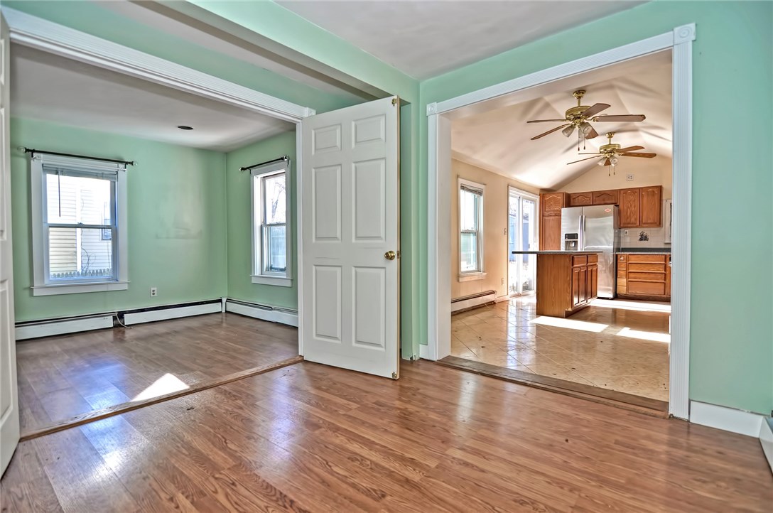 51 Clifford Street Pawtucket, RI 02860 - Photo 6 of 27