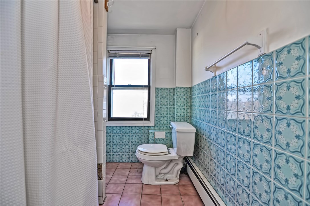 51 Clifford Street Pawtucket, RI 02860 - Photo 9 of 27
