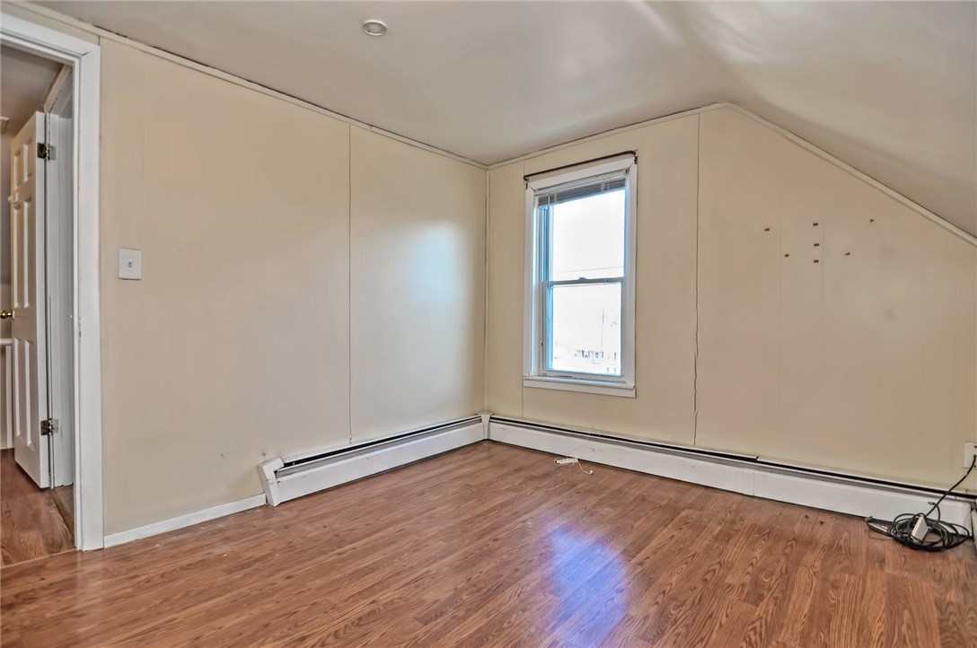 51 Clifford Street Pawtucket, RI 02860 - Photo 10 of 27