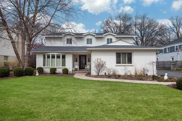 $1,089,000 | 890 Mountain Drive, Deerfield, IL 60015