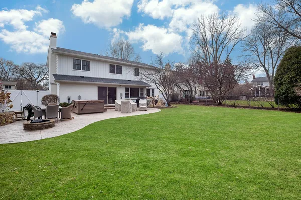 $1,089,000 | 890 Mountain Drive, Deerfield, IL 60015