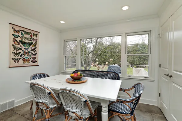 $1,089,000 | 890 Mountain Drive, Deerfield, IL 60015