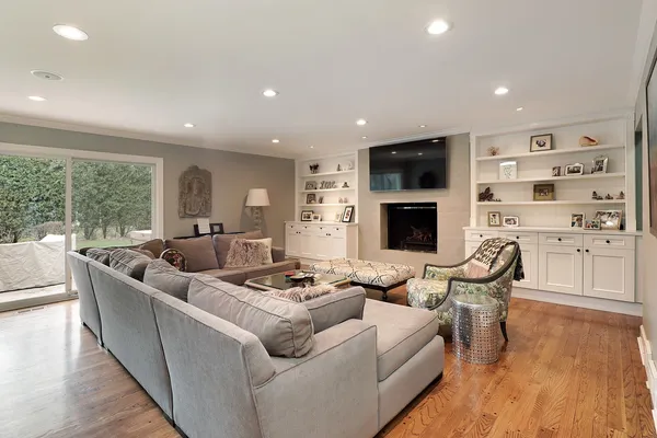 $1,089,000 | 890 Mountain Drive, Deerfield, IL 60015