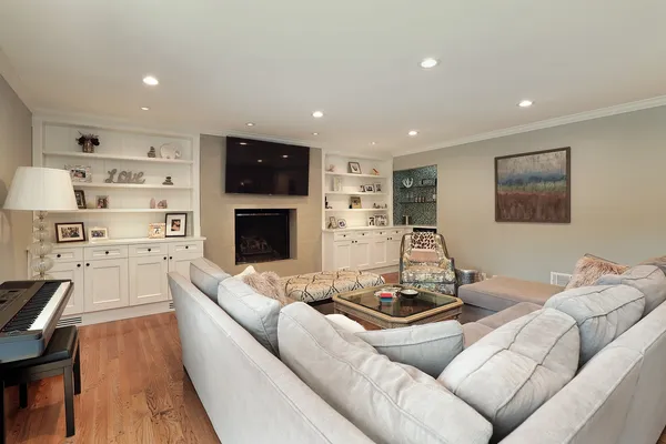$1,089,000 | 890 Mountain Drive, Deerfield, IL 60015