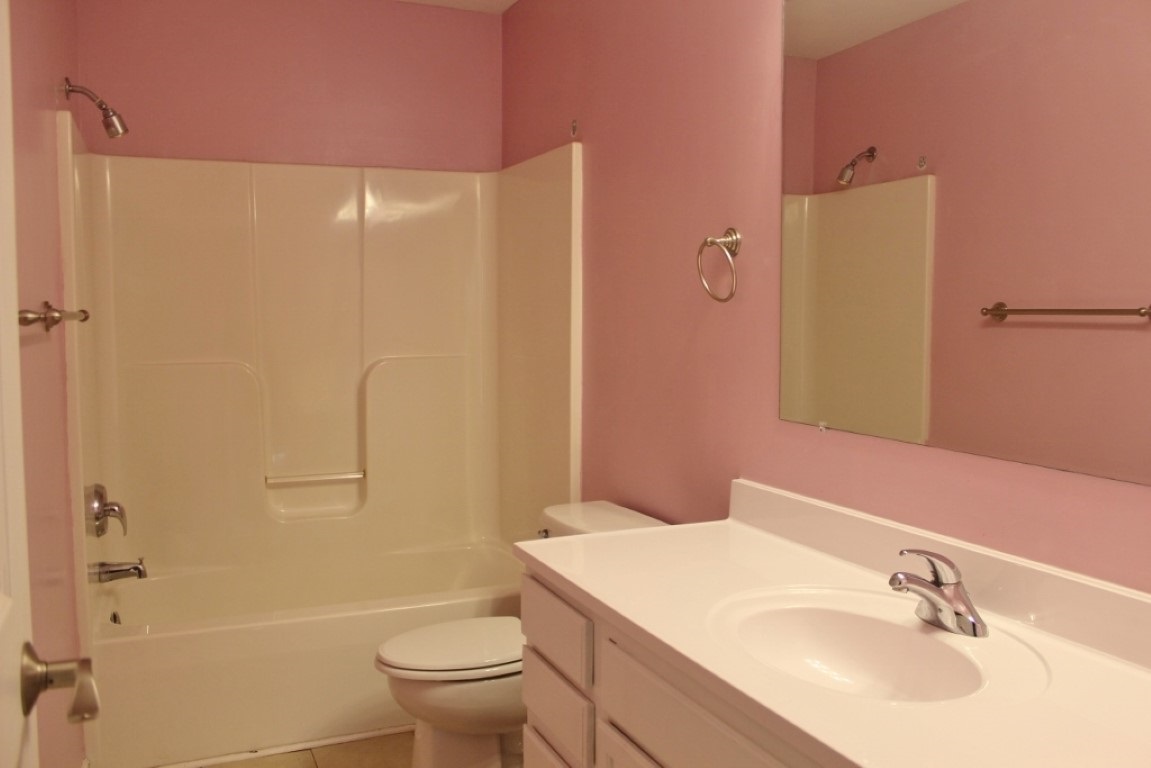 105 Chatham Road St. Louis, MI 48880 - Photo 21 of 38 1847389-20.JPG