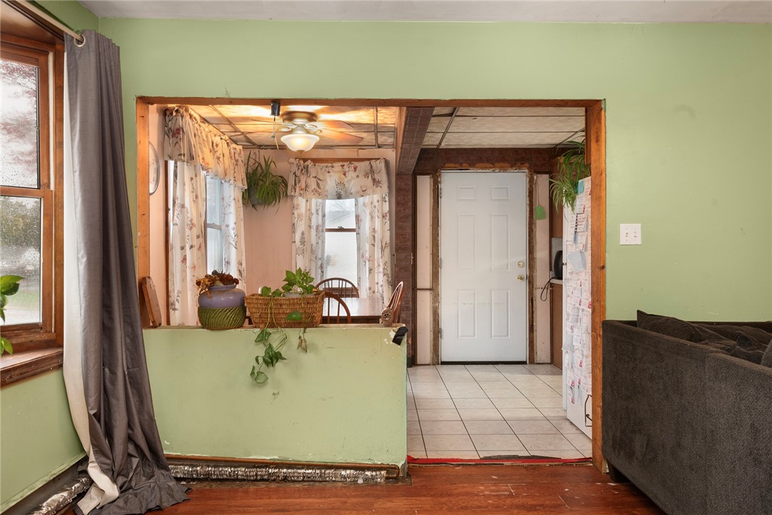 304 Getchell Avenue Woonsocket, RI 02895 - Photo 10 of 28