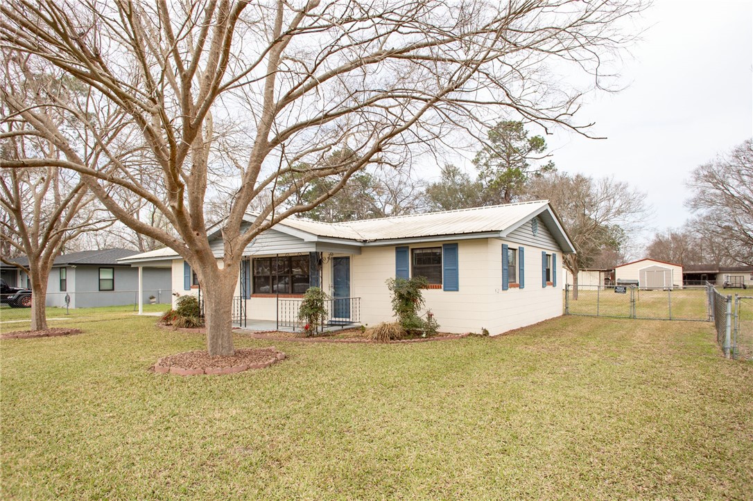 2836 Evergreen Road Waycross, GA 31503 - Photo 3 of 29